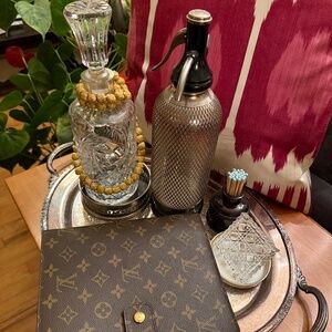 Louis Vuitton Authentic Monogram Medium Ring Agenda Cover-Planner